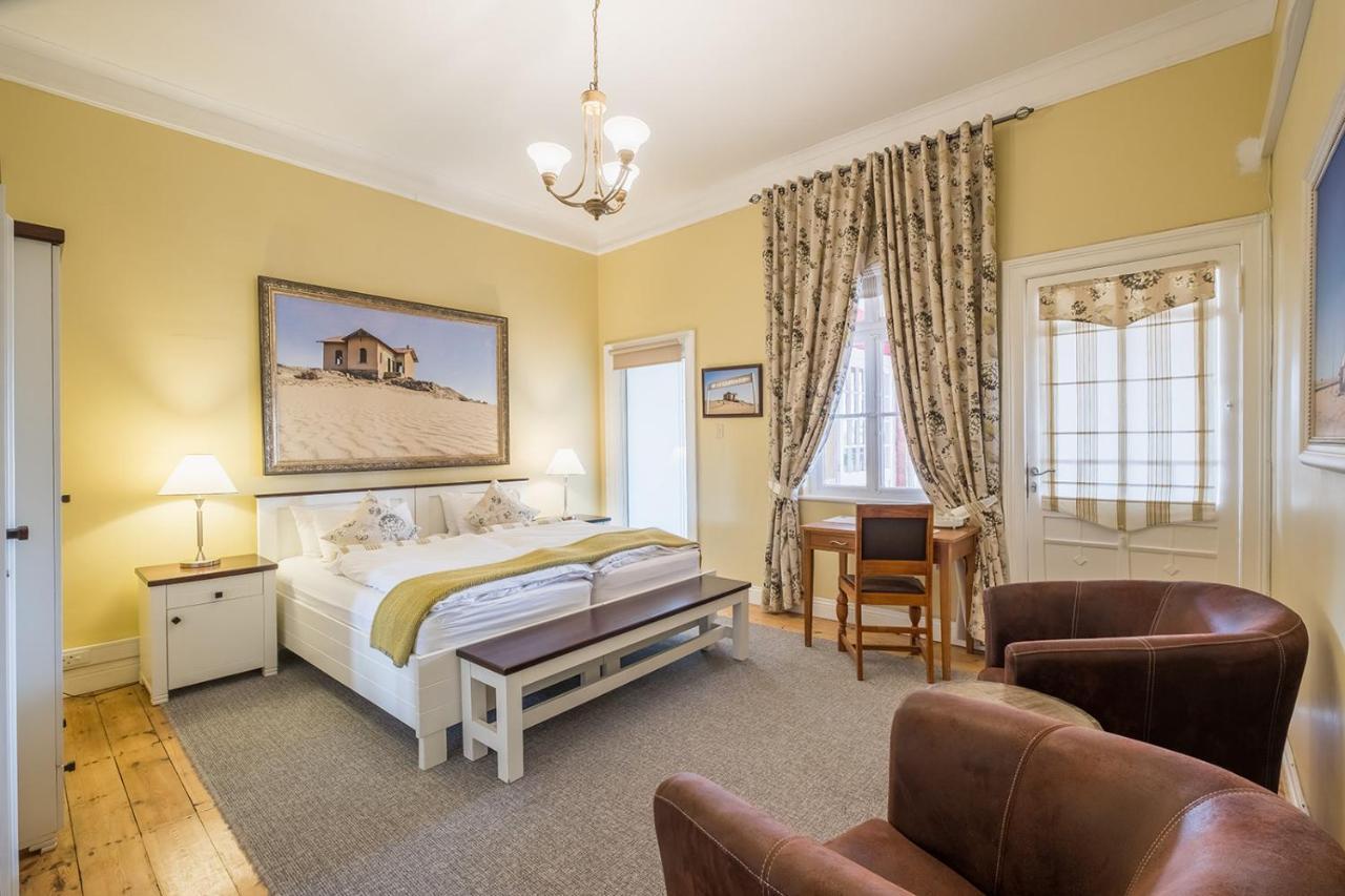 Alte Villa Boutique Hotel Lüderitz Kültér fotó