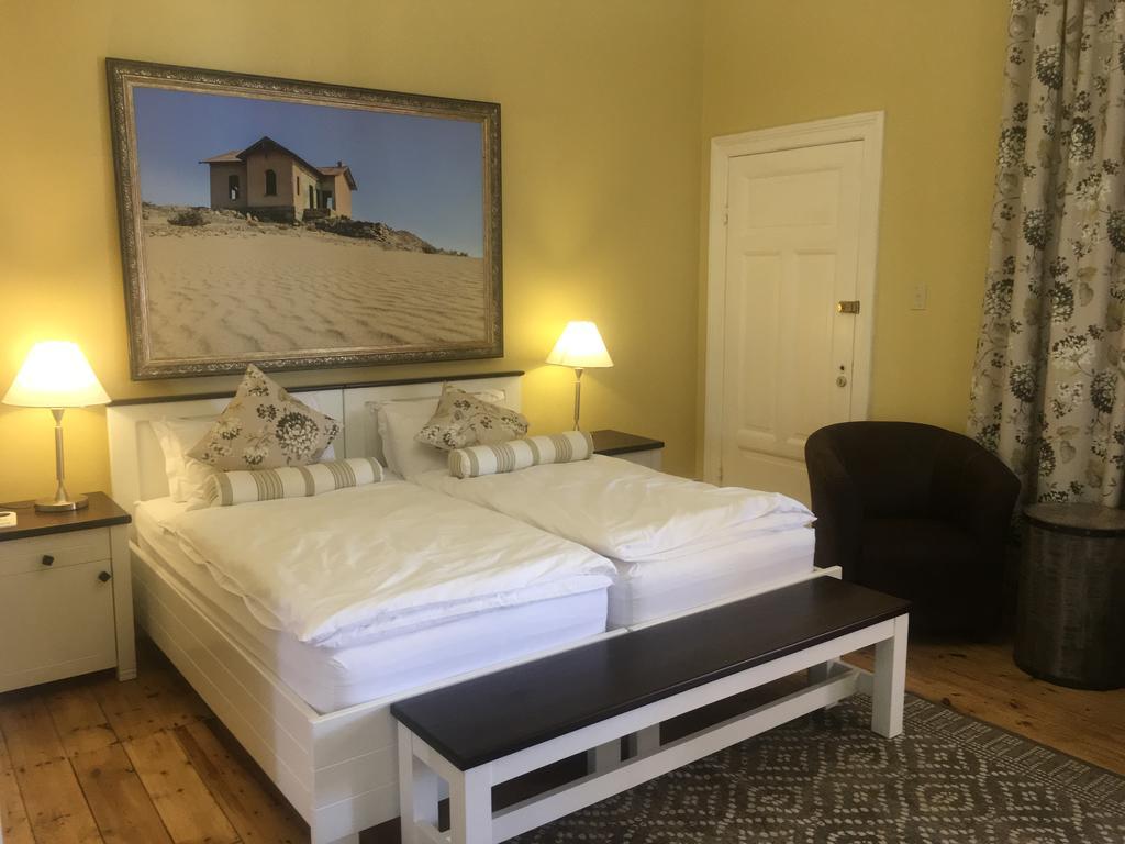 Alte Villa Boutique Hotel Lüderitz Kültér fotó